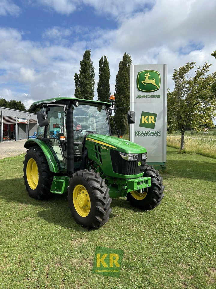 5058E John Deere - Farm tractor: picture 3 5058E John Deere - Farm tractor: picture 3