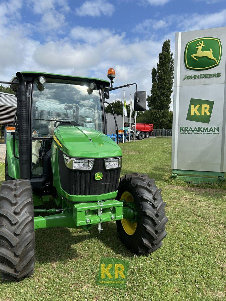 5058E John Deere - Farm tractor: picture 2 5058E John Deere - Farm tractor: picture 2