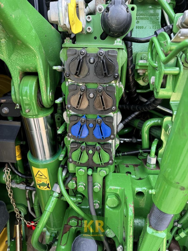 6175R John Deere - Farm tractor: picture 3 6175R John Deere - Farm tractor: picture 3