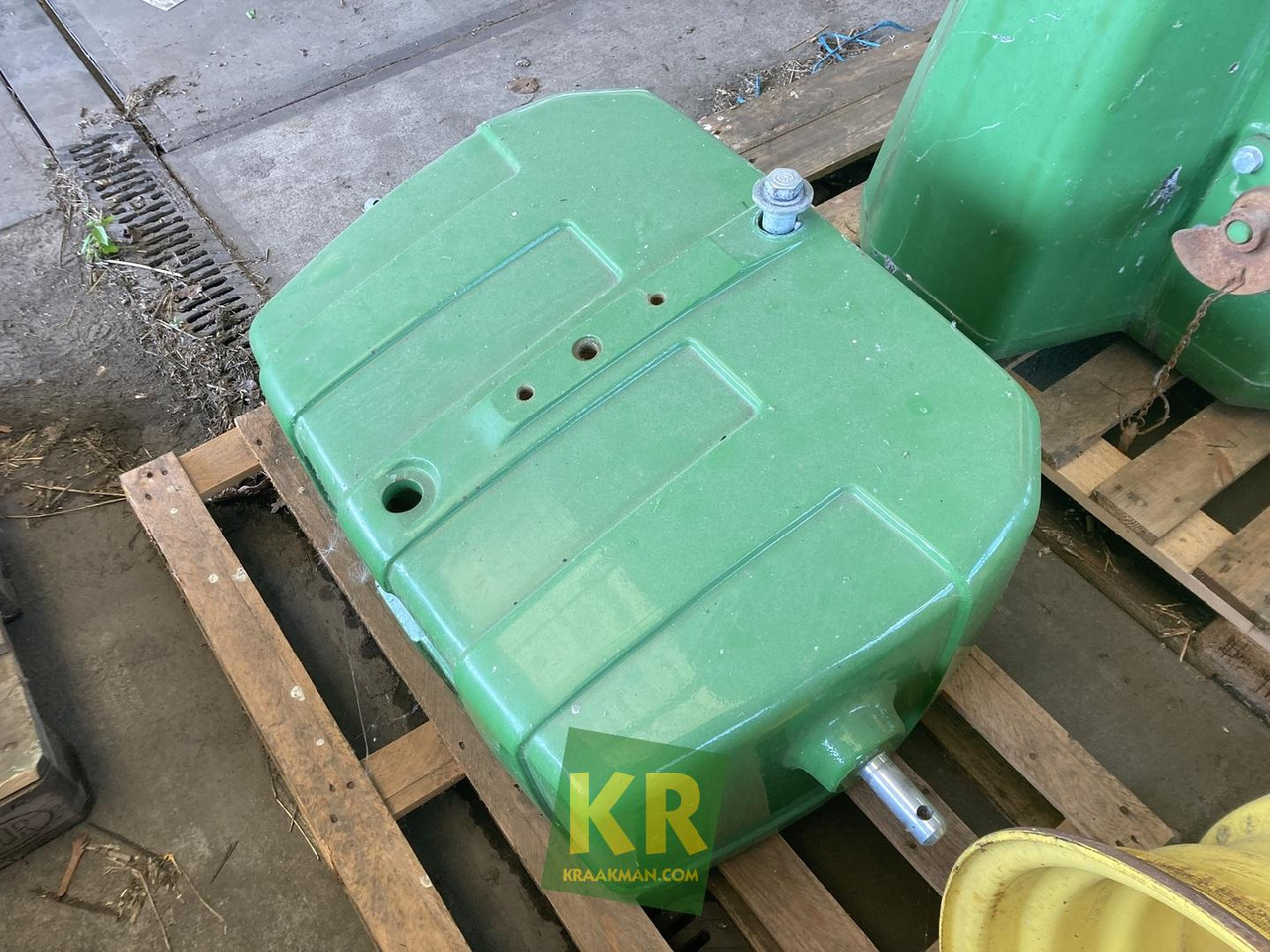 900 kg John Deere - Counterweight: picture 3 900 kg John Deere - Counterweight: picture 3