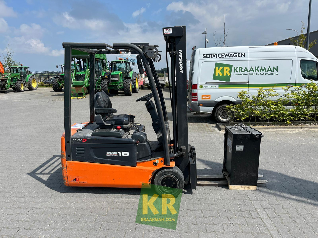 B18T Doosan - Truck mounted forklift: picture 4 B18T Doosan - Truck mounted forklift: picture 4