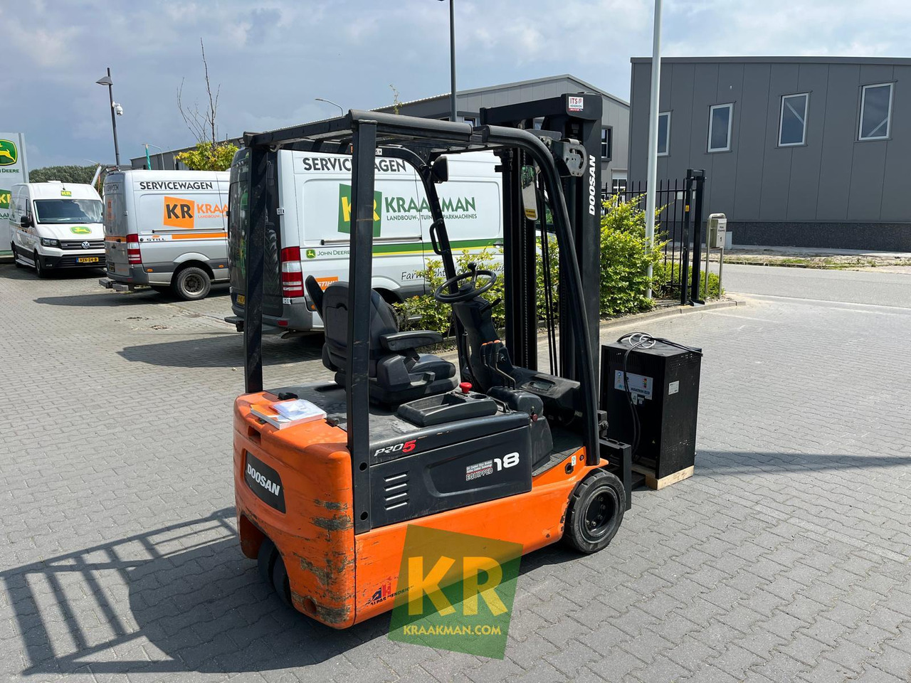 B18T Doosan - Truck mounted forklift: picture 5 B18T Doosan - Truck mounted forklift: picture 5