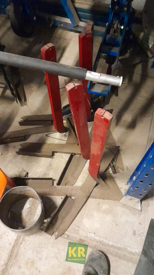 Econet Carré - Soil tillage equipment: picture 3 Econet Carré - Soil tillage equipment: picture 3