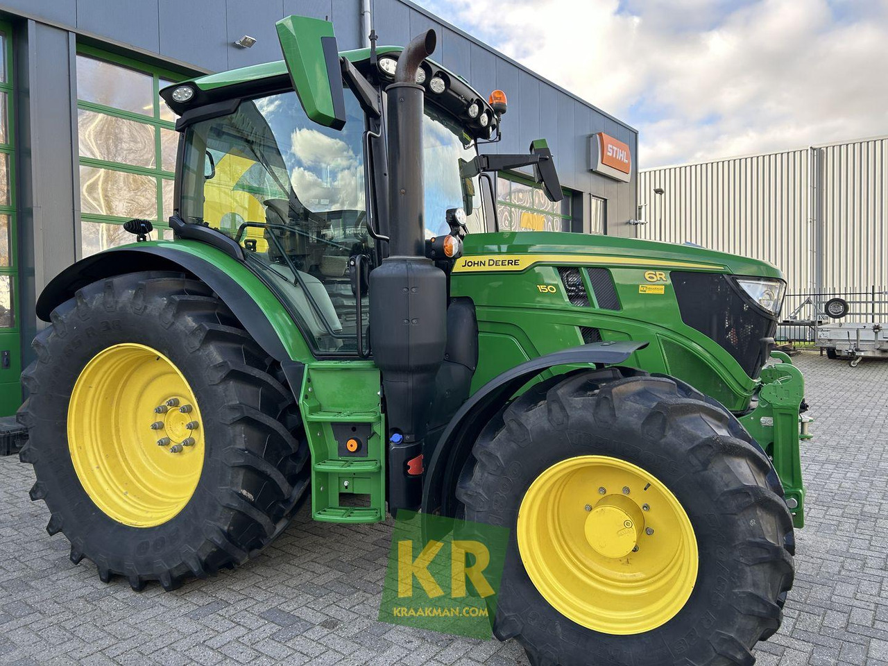 John Deere 6R 150 - Farm tractor: picture 2 John Deere 6R 150 - Farm tractor: picture 2