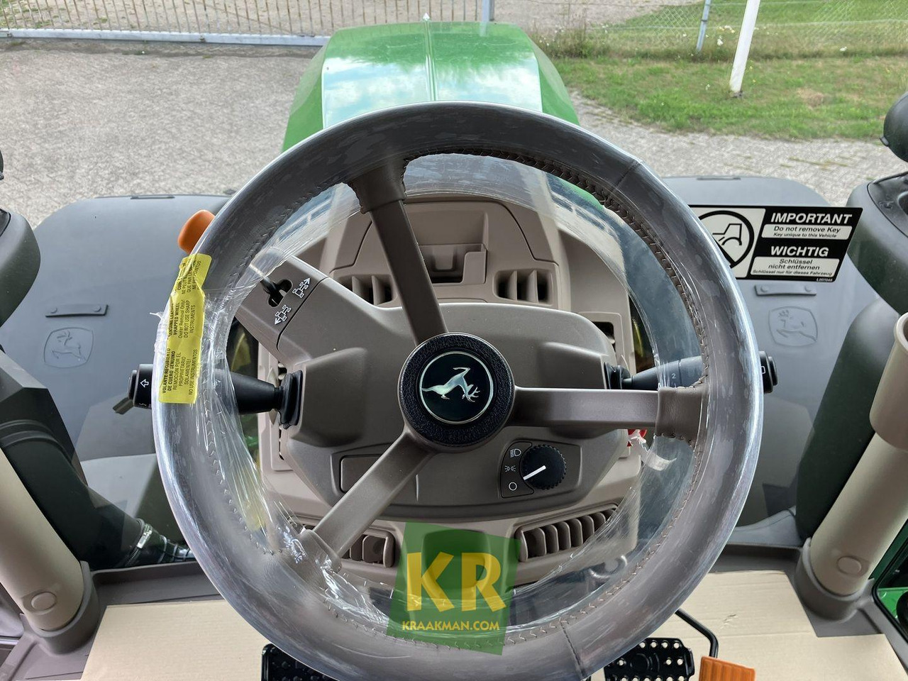 New Farm tractor John Deere 6R 230: picture 13
