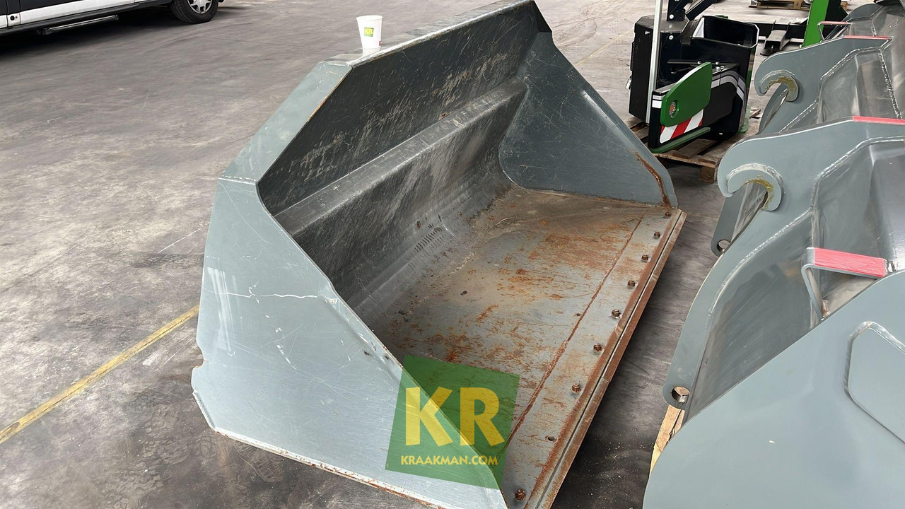 Kramer Voorzetstukken - Loader bucket: picture 2 Kramer Voorzetstukken - Loader bucket: picture 2
