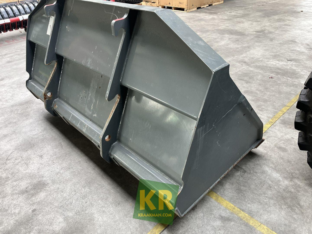 Kramer Voorzetstukken - Loader bucket: picture 3 Kramer Voorzetstukken - Loader bucket: picture 3