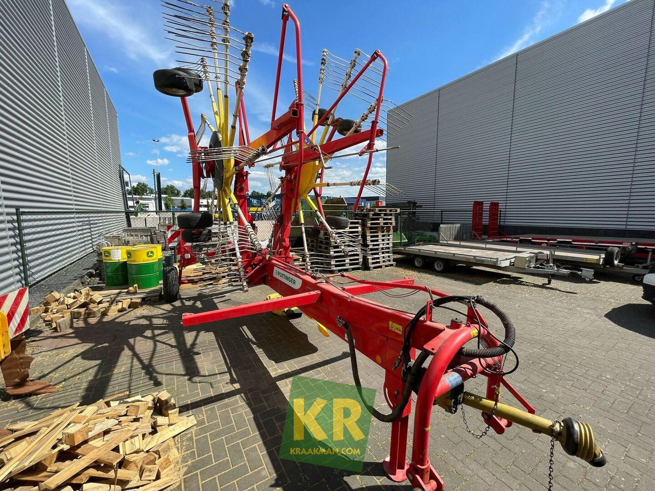 Pottinger 881A  - Tedder/ Rake: picture 5 Pottinger 881A  - Tedder/ Rake: picture 5