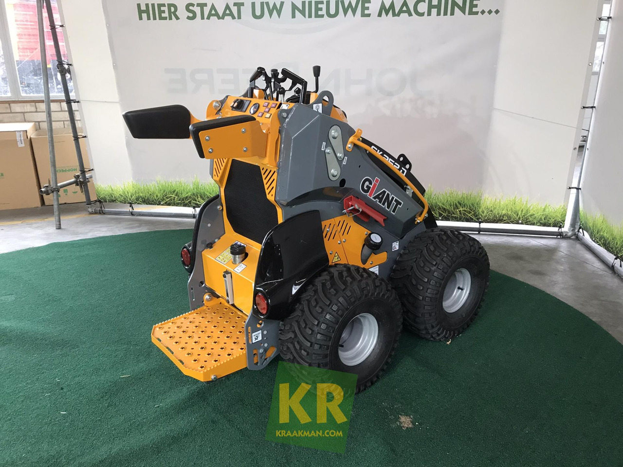 SK252D Giant - Skid steer loader: picture 3 SK252D Giant - Skid steer loader: picture 3