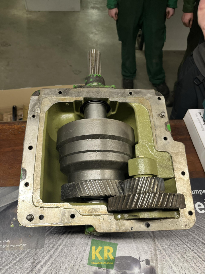 MFWD Bak John Deere - Spare parts for Farm tractor: picture 3 MFWD Bak John Deere - Spare parts for Farm tractor: picture 3