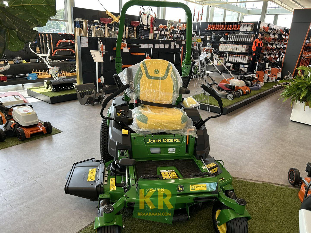Z545R John Deere - Garden mower: picture 2 Z545R John Deere - Garden mower: picture 2