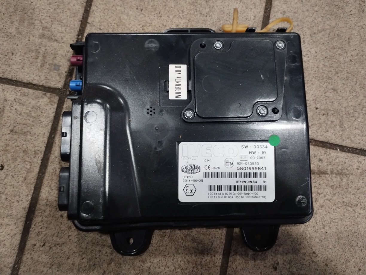MODUŁ STEROWNIK TELEMATYKI IVECO STARLIS HI-WAY E6 5801699841 - Cab and interior: picture 1 MODUŁ STEROWNIK TELEMATYKI IVECO STARLIS HI-WAY E6 5801699841 - Cab and interior: picture 1