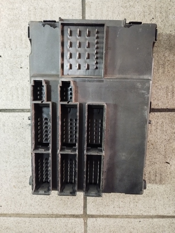 STEROWNIK ZBR2 MAN TGA TGA 4462100000 81258067009 - ECU: picture 1 STEROWNIK ZBR2 MAN TGA TGA 4462100000 81258067009 - ECU: picture 1