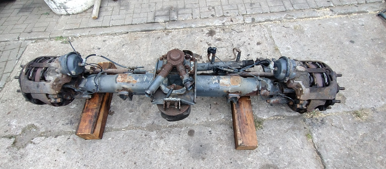 VOLVO OŚ WLECZONA SKRĘTNA VOLVO FM FH 6x2 STEERING TRAILING AXLE - Axle and parts: picture 2 VOLVO OŚ WLECZONA SKRĘTNA VOLVO FM FH 6x2 STEERING TRAILING AXLE - Axle and parts: picture 2