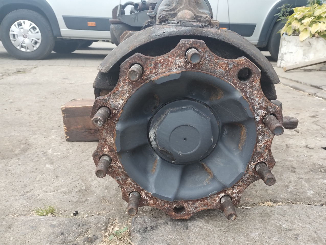 VOLVO OŚ WLECZONA SKRĘTNA VOLVO FM FH 6x2 STEERING TRAILING AXLE - Axle and parts: picture 3 VOLVO OŚ WLECZONA SKRĘTNA VOLVO FM FH 6x2 STEERING TRAILING AXLE - Axle and parts: picture 3