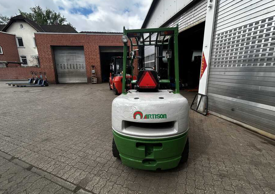 Artison FD35.48 - Diesel forklift: picture 4 Artison FD35.48 - Diesel forklift: picture 4