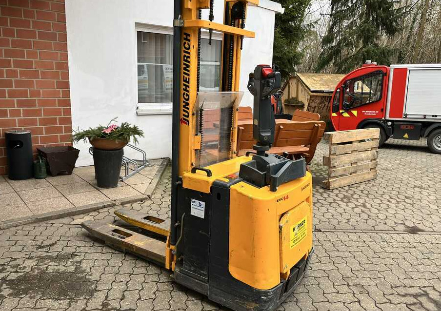 Jungheinrich ERC14 - Stacker: picture 3 Jungheinrich ERC14 - Stacker: picture 3