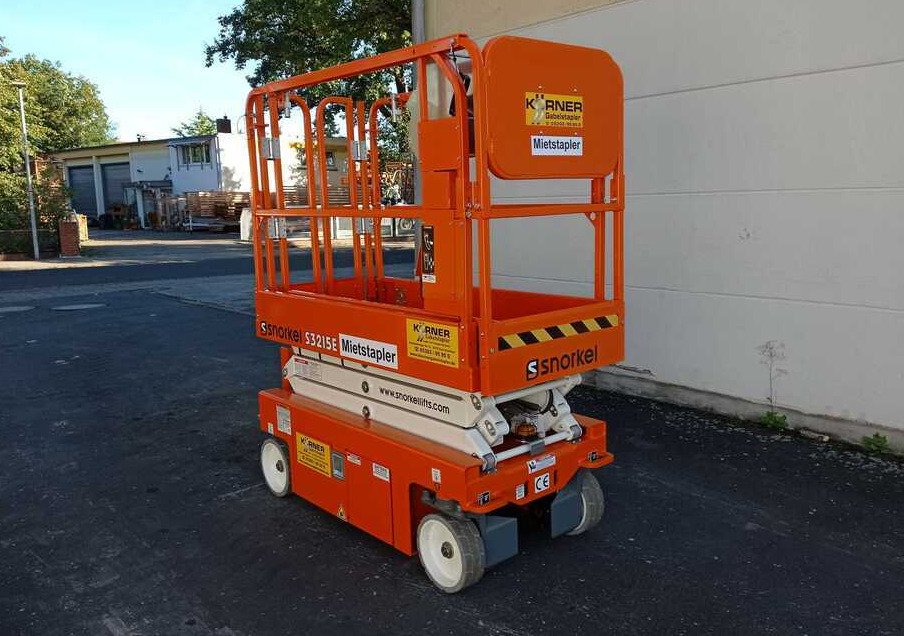 Snorkel S3215E - Scissor lift: picture 3 Snorkel S3215E - Scissor lift: picture 3