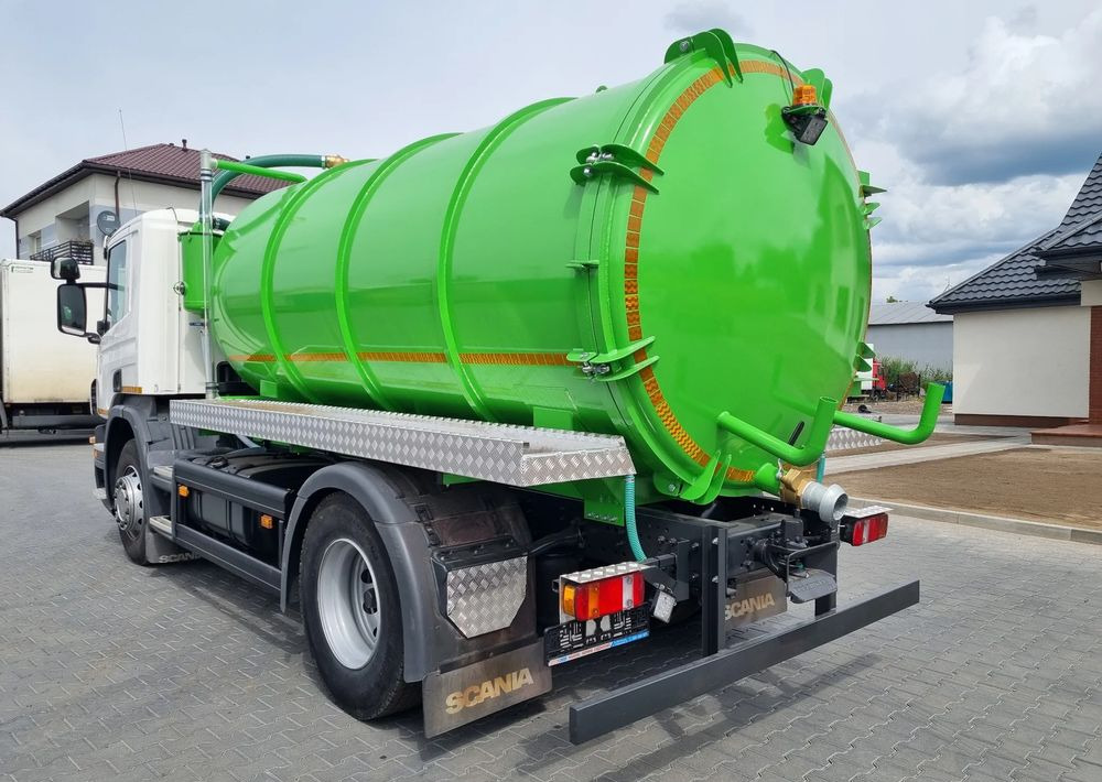 Scania P360 - Garbage truck: picture 4 Scania P360 - Garbage truck: picture 4