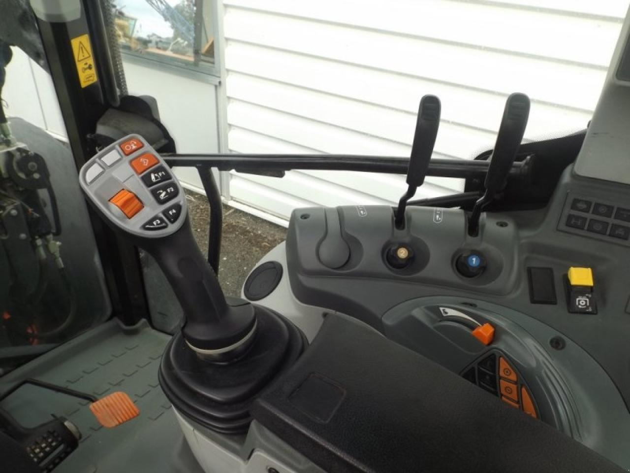 Farm tractor CLAAS arion 430 mr business: picture 10 Farm tractor CLAAS arion 430 mr business: picture 10