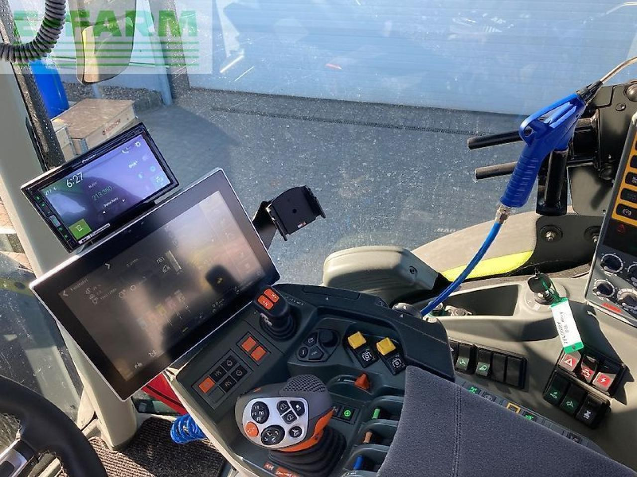 Farm tractor CLAAS axion 830 cmatic CMATIC: picture 22