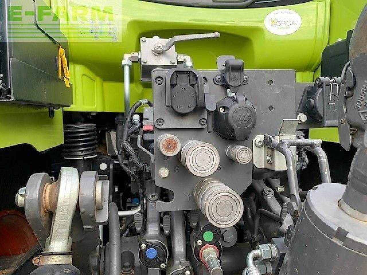 Farm tractor CLAAS axion 930 cmatic cebis CMATIC CEBIS: picture 8 Farm tractor CLAAS axion 930 cmatic cebis CMATIC CEBIS: picture 8