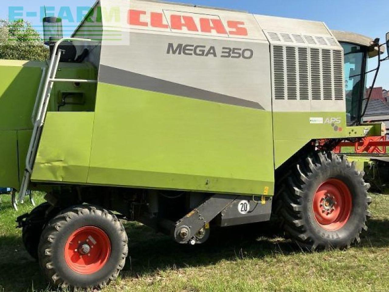 CLAAS mega 350 - Combine harvester: picture 2 CLAAS mega 350 - Combine harvester: picture 2