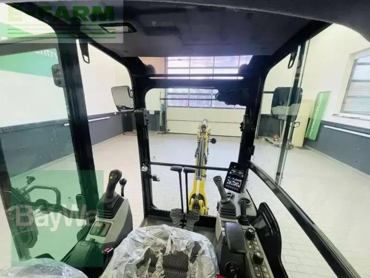 Mini excavator Caterpillar 302cr-05a: picture 20 Mini excavator Caterpillar 302cr-05a: picture 20