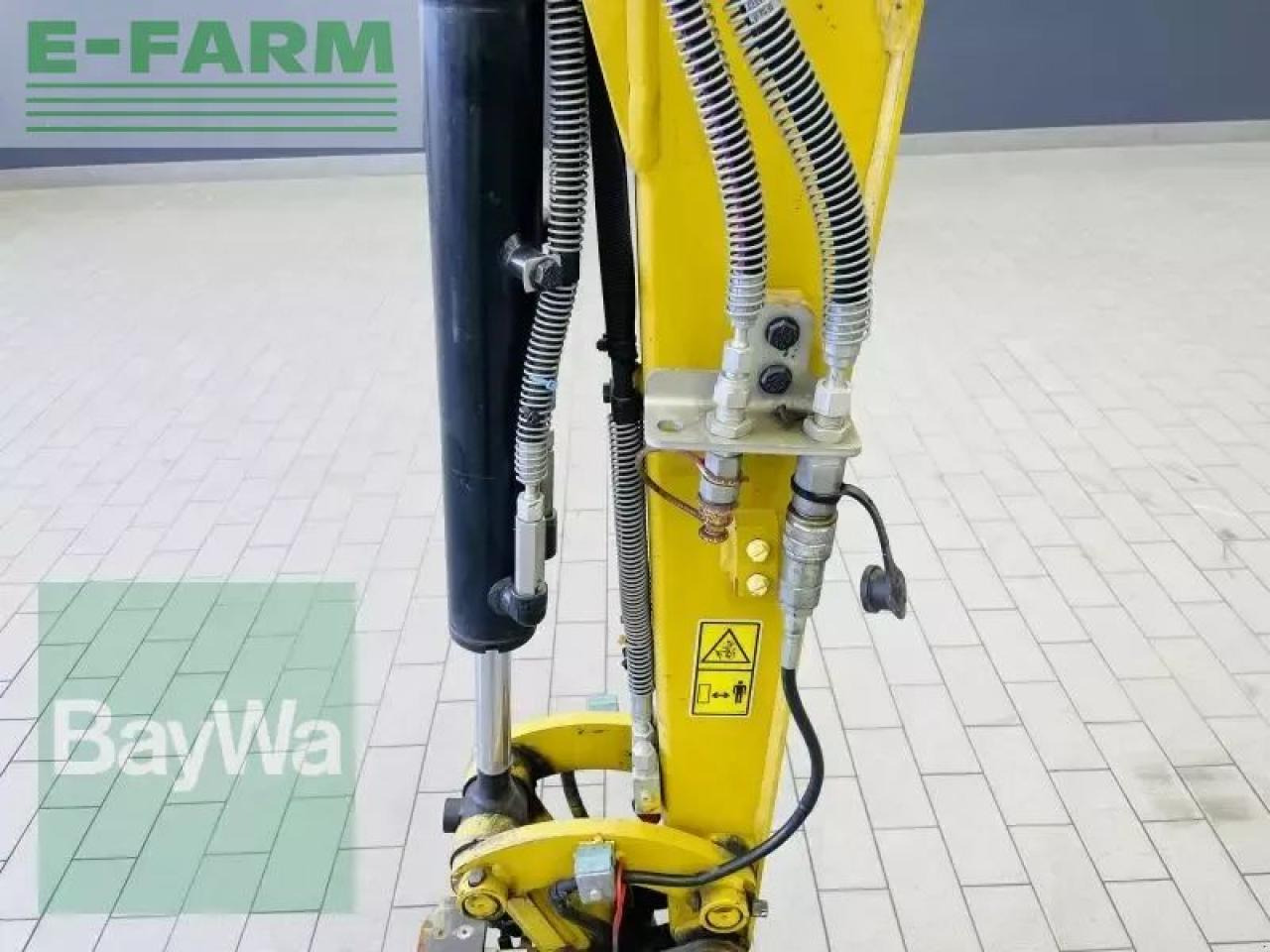 Mini excavator Caterpillar 302cr-05a: picture 16 Mini excavator Caterpillar 302cr-05a: picture 16