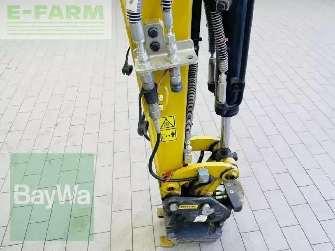 Mini excavator Caterpillar 302cr-05a: picture 14 Mini excavator Caterpillar 302cr-05a: picture 14