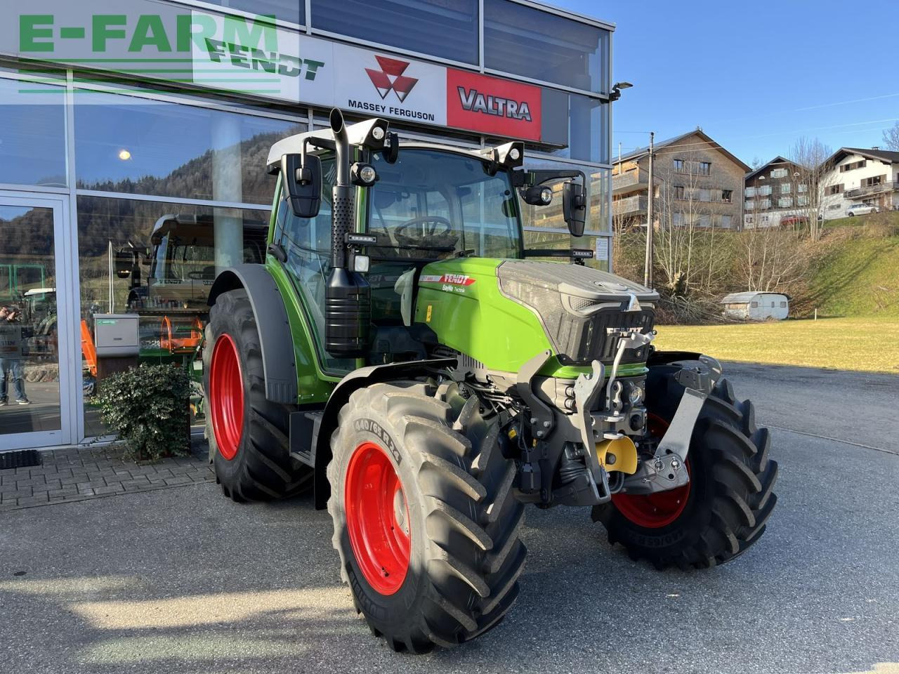 Fendt 211 s vario gen3 power setting 2 - Farm tractor: picture 4 Fendt 211 s vario gen3 power setting 2 - Farm tractor: picture 4