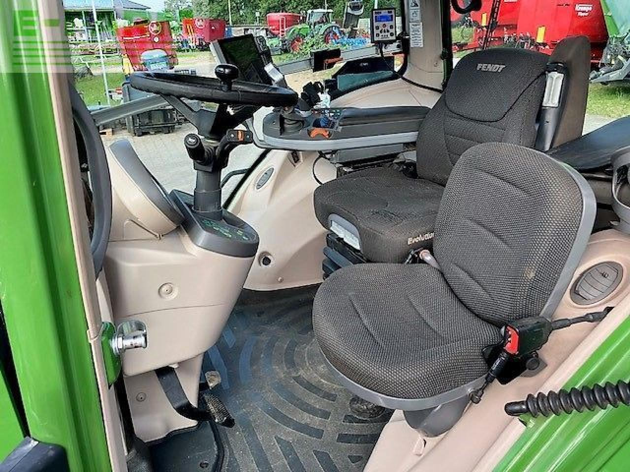 Fendt 828 vario s4 profiplus ProfiPlus - Farm tractor: picture 4 Fendt 828 vario s4 profiplus ProfiPlus - Farm tractor: picture 4