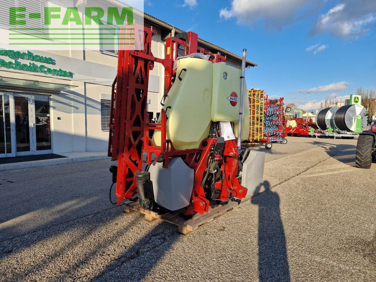 Hardi Mega 12 - Tractor mounted sprayer: picture 3 Hardi Mega 12 - Tractor mounted sprayer: picture 3