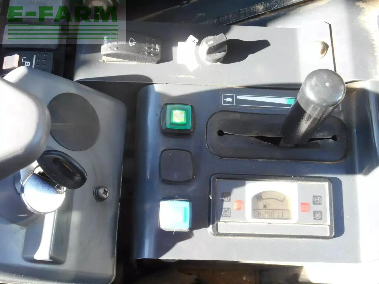 Mini excavator Hitachi zx26u-6 ( 2.740kg ) powertilt: picture 8 Mini excavator Hitachi zx26u-6 ( 2.740kg ) powertilt: picture 8