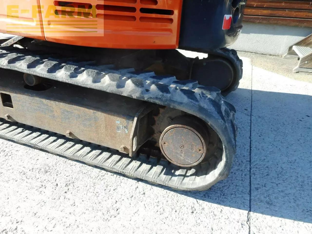 Mini excavator Hitachi zx26u-6 ( 2.740kg ) powertilt: picture 16 Mini excavator Hitachi zx26u-6 ( 2.740kg ) powertilt: picture 16