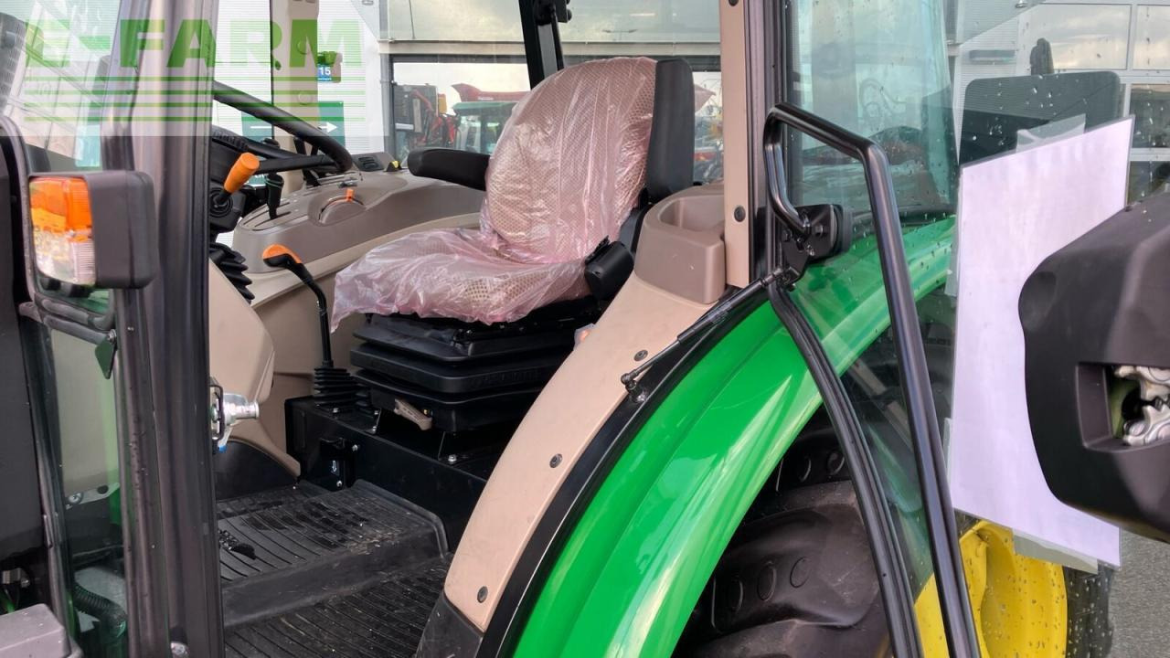 John Deere 5058e - Farm tractor: picture 5 John Deere 5058e - Farm tractor: picture 5