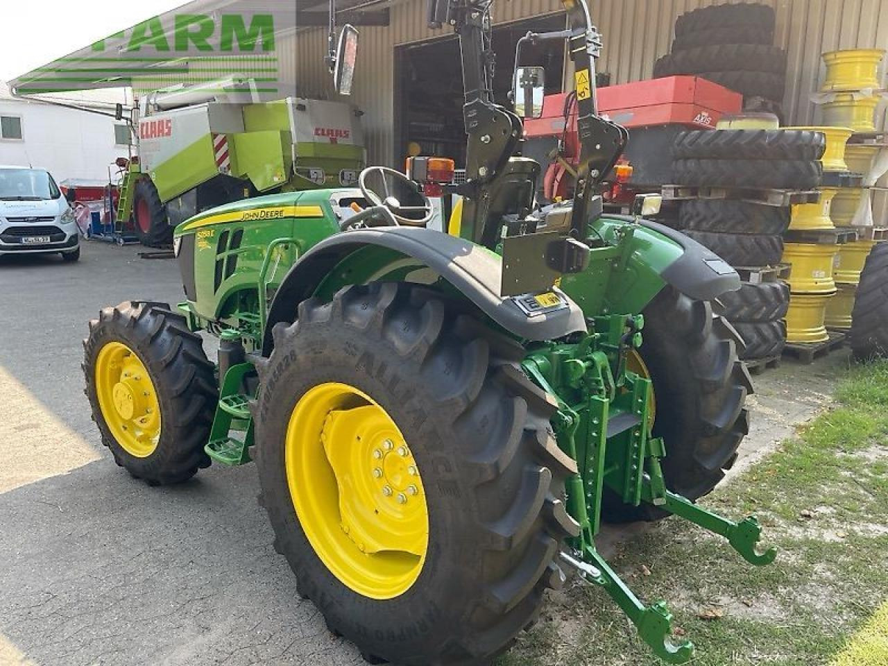 John Deere 5058e - Farm tractor: picture 4 John Deere 5058e - Farm tractor: picture 4