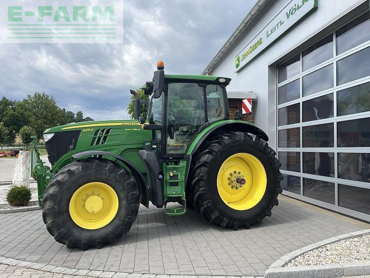 John Deere 6250r - Farm tractor: picture 2 John Deere 6250r - Farm tractor: picture 2