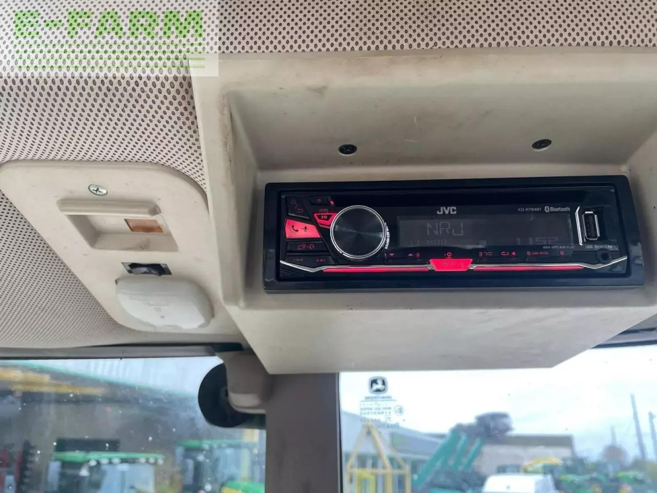 Farm tractor John Deere 7530premium: picture 8