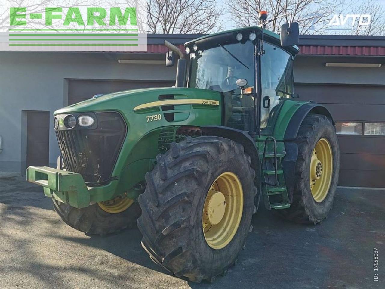 John Deere 7730 - Farm tractor: picture 3 John Deere 7730 - Farm tractor: picture 3