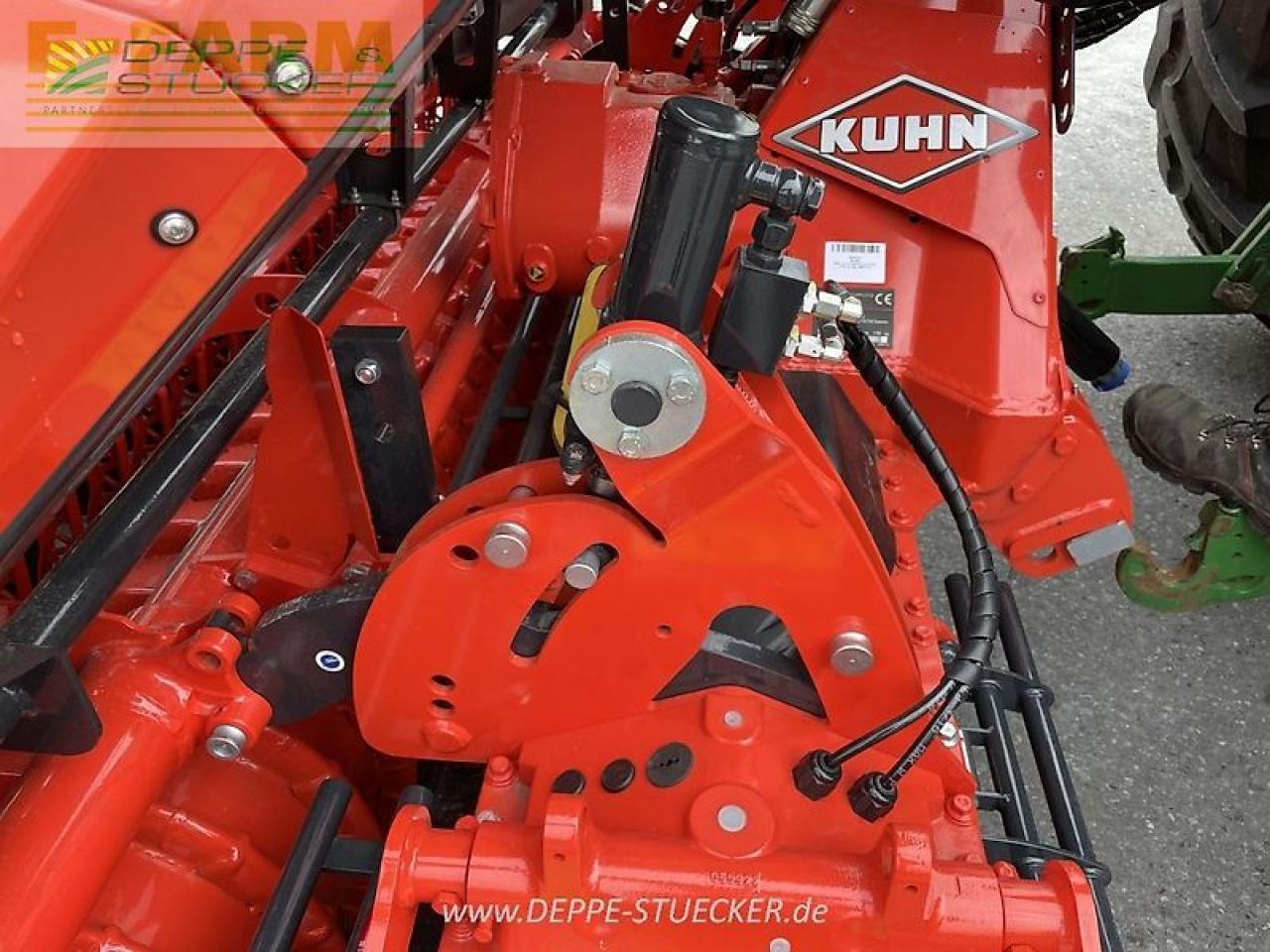 Kuhn hr3030 + venta3030 - Soil tillage equipment: picture 2 Kuhn hr3030 + venta3030 - Soil tillage equipment: picture 2
