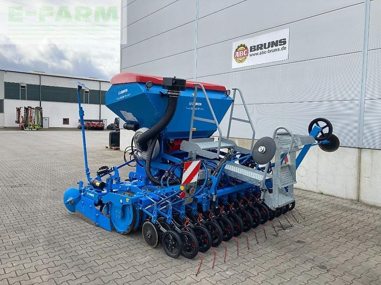 Lemken solitair 9+ / zirkon 12/300 - Soil tillage equipment: picture 3 Lemken solitair 9+ / zirkon 12/300 - Soil tillage equipment: picture 3