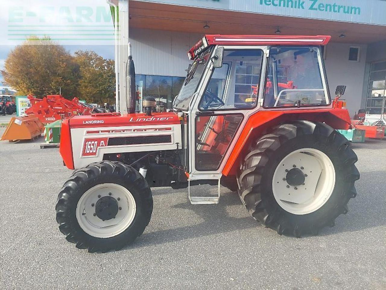 Farm tractor Lindner 1650 a: picture 11