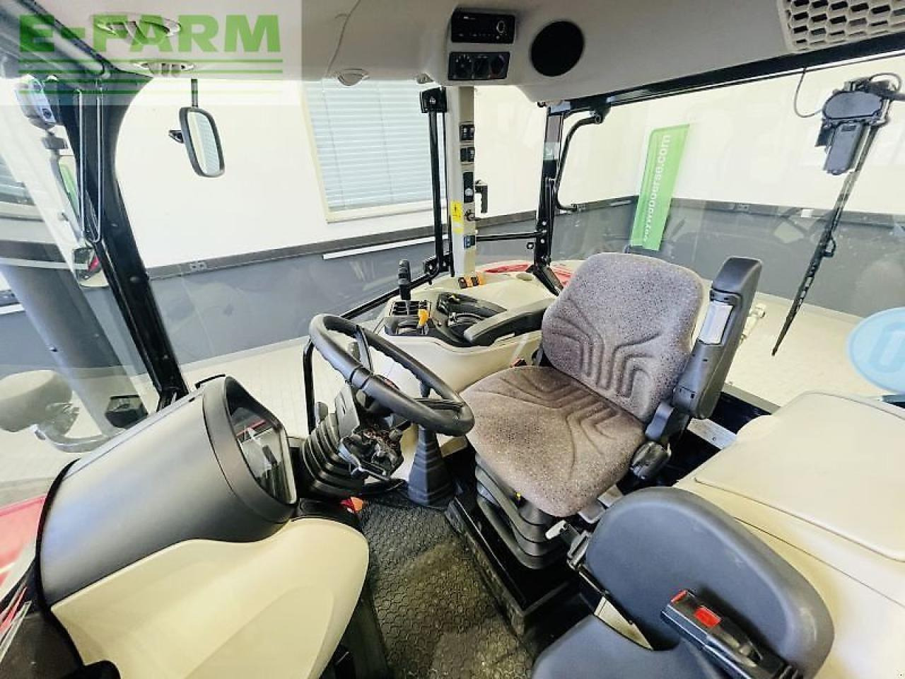 Farm tractor Massey Ferguson 4709 m dyna-2 essential: picture 16