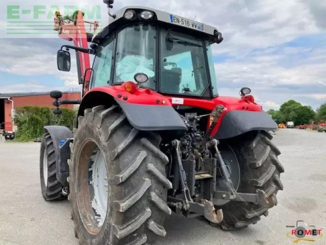 Massey Ferguson 6713 s d6 ef - Farm tractor: picture 4 Massey Ferguson 6713 s d6 ef - Farm tractor: picture 4