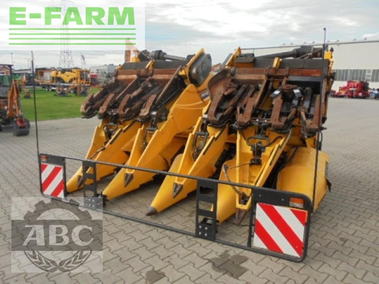 Maize harvester New Holland 980 cf 8r 75: picture 11 Maize harvester New Holland 980 cf 8r 75: picture 11