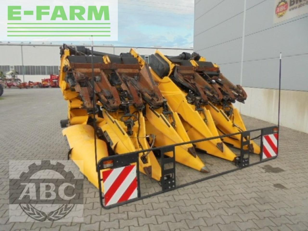 Maize harvester New Holland 980 cf 8r 75: picture 12 Maize harvester New Holland 980 cf 8r 75: picture 12