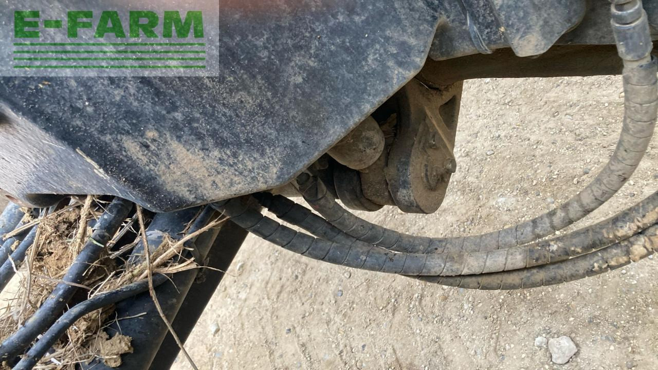 Farm tractor New Holland T7050: picture 9