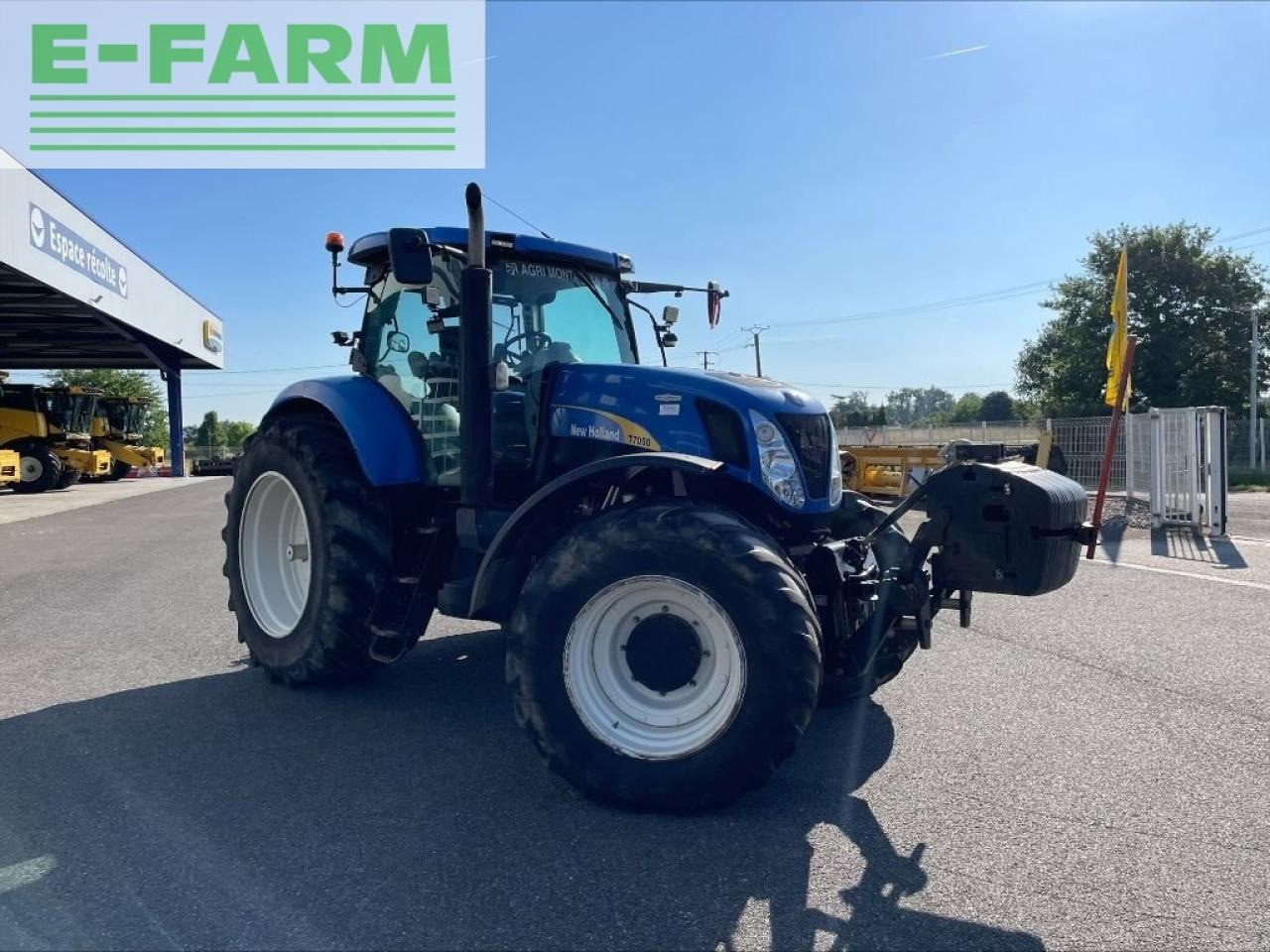 New Holland t 7050 - Farm tractor: picture 3 New Holland t 7050 - Farm tractor: picture 3