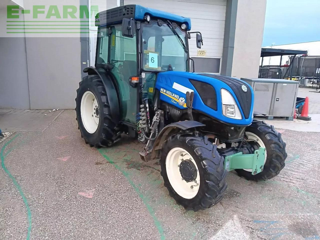 New Holland t4.90 f F - Farm tractor: picture 1 New Holland t4.90 f F - Farm tractor: picture 1